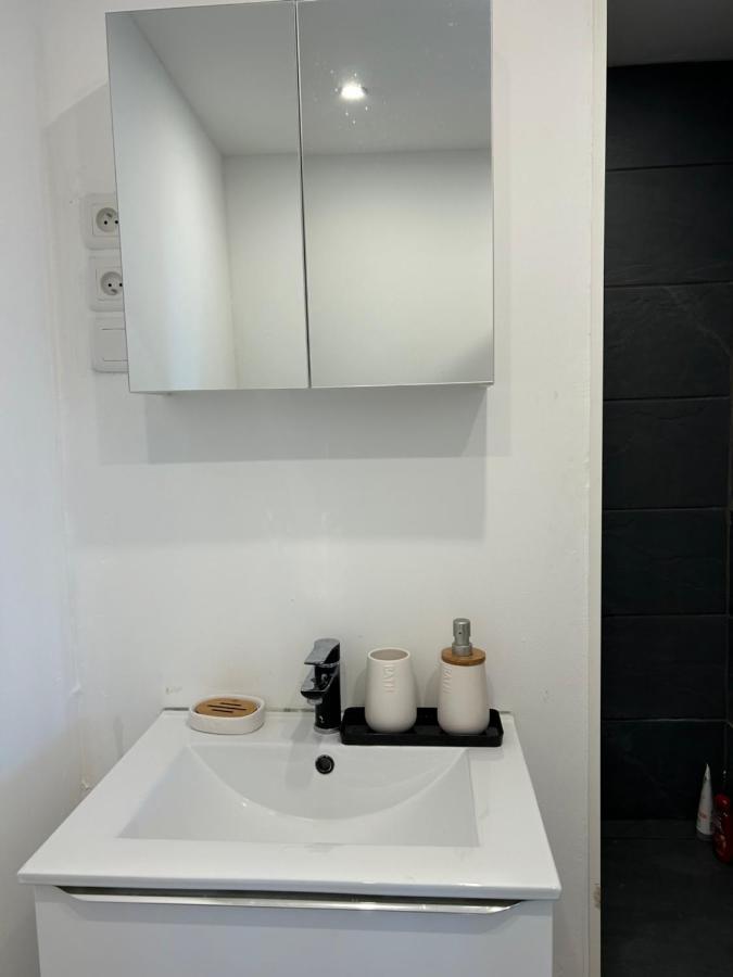 Grand T2 Bis Avec Terrasse Et Vue Apartman Portel-des-Corbieres Kültér fotó